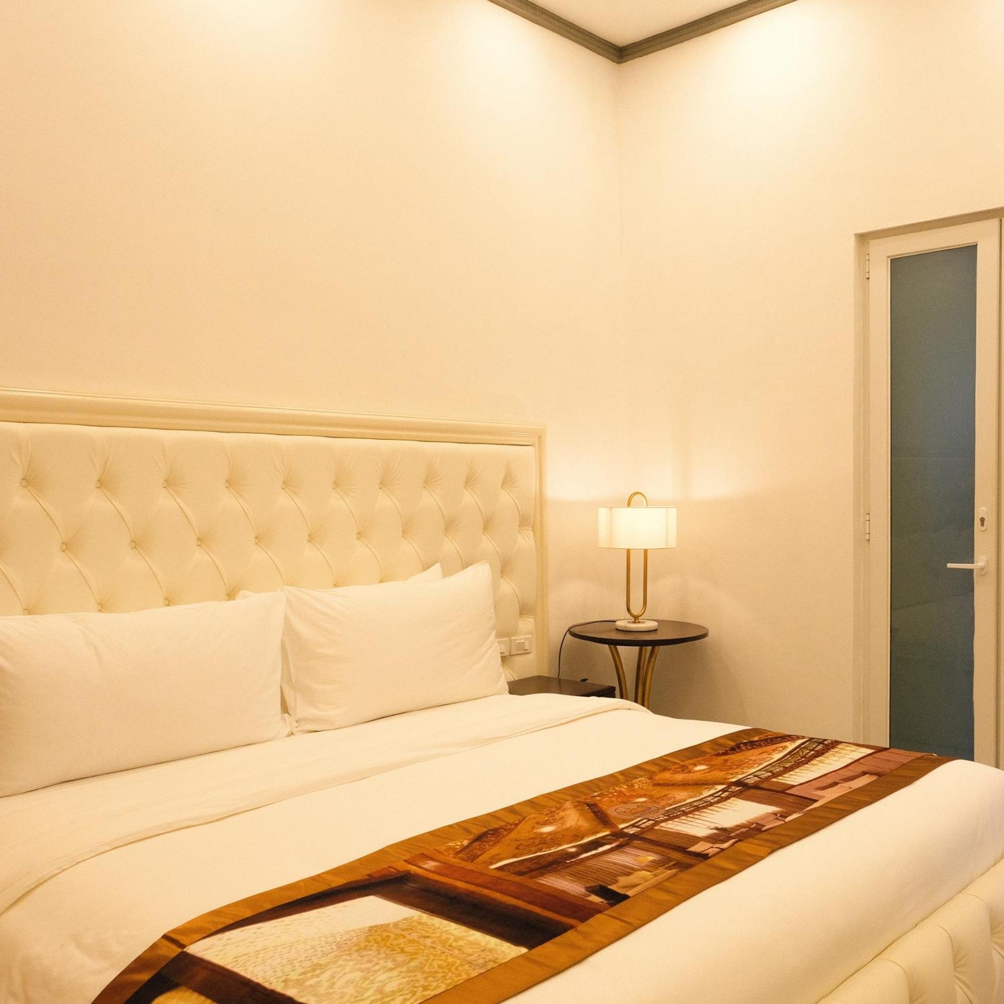 แรนโช เบอร์นาโด ลักชัวรี วิลลา แอนด์ รีสอร์ท Bagac ภายนอก รูปภาพ
